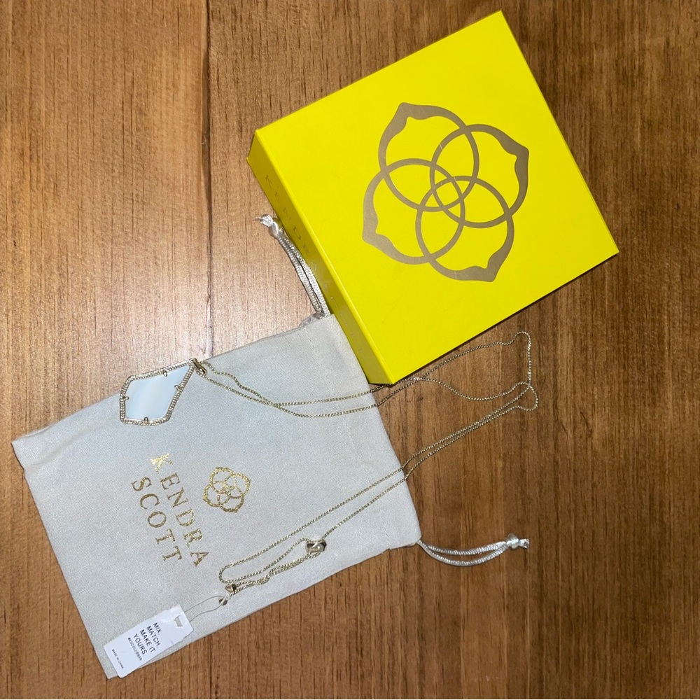 Kendra Scott Statement Necklace NWT